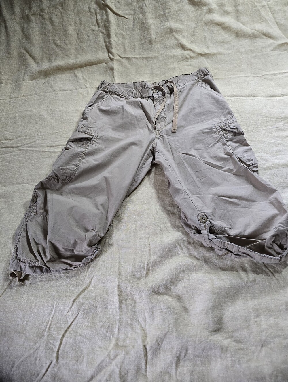 Women Cargo Capri Pants Size L Waist 33-36 inches